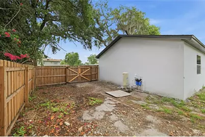 705 E 126th Avenue, Tampa, FL 33612 - Photo 29