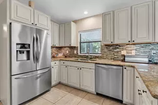 6237 13th Ave S, Gulfport, FL 33707 - Photo 7