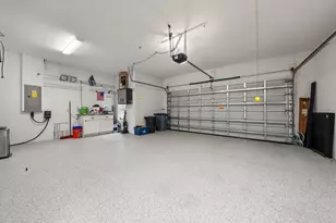 8241 Acadian Ln, Seminole, FL 33777 - Photo 37