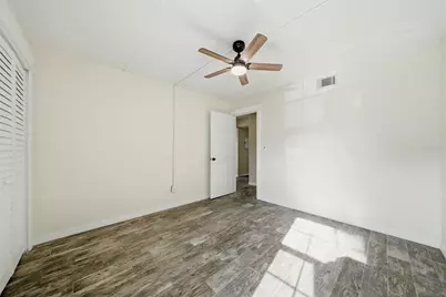 3821 N Oak Drive #J21, Tampa, FL 33611 - Photo 17