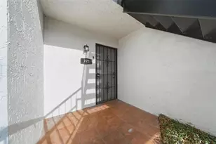 3821 N Oak Dr, Tampa, FL 33611 - Photo 1