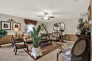 14809 Crescent Rock Dr, Wimauma, FL 33598 - Photo 7