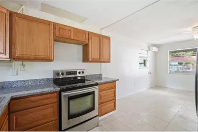 6209 N 43rd Street, Tampa, FL 33610 - Photo 7