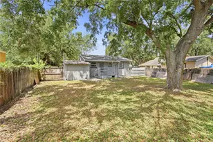 6209 N 43rd St, Tampa, FL 33610 - Photo 17
