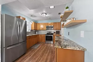 14728 Bay Dr, Largo, FL 33774 - Photo 11