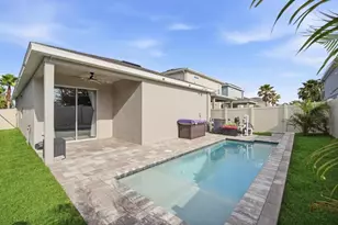 12261 Blue Pacific Dr, Riverview, FL 33579 - Photo 3