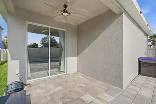 12261 Blue Pacific Dr, Riverview, FL 33579 - Photo 17