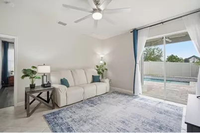 12261 Blue Pacific Drive, Riverview, FL 33579 - Photo 13
