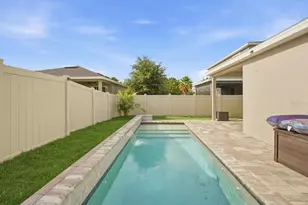 12261 Blue Pacific Dr, Riverview, FL 33579 - Photo 15