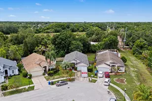 10238 Charleston Corner Rd, Tampa, FL 33635 - Photo 5