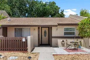 9834 87th St, Seminole, FL 33777 - Photo 3