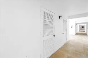 1100 N Shore Dr NE, Saint Petersburg, FL 33701 - Photo 31