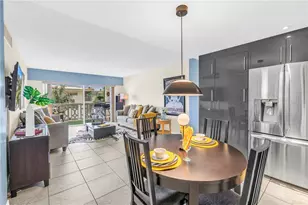 1100 N Shore Dr NE, Saint Petersburg, FL 33701 - Photo 17