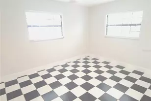 1835 Maryland Ave NE, Saint Petersburg, FL 33703 - Photo 19