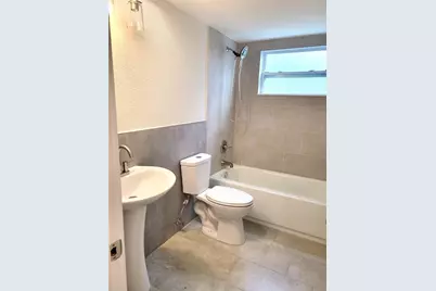 1835 Maryland Avenue NE, Saint Petersburg, FL 33703 - Photo 15