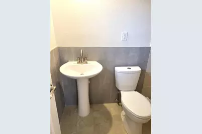 1835 Maryland Avenue NE, Saint Petersburg, FL 33703 - Photo 13