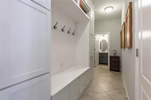 11862 Lake Lucaya Dr, Riverview, FL 33579 - Photo 9