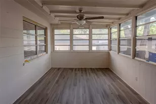 1102 Sunset Point Rd, Clearwater, FL 33755 - Photo 9