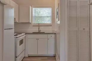 1102 Sunset Point Rd, Clearwater, FL 33755 - Photo 19
