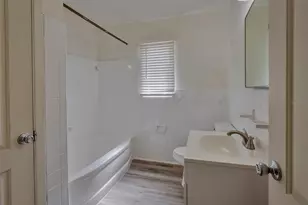 1102 Sunset Point Rd, Clearwater, FL 33755 - Photo 35