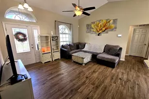 5434 Parnell Ave, Spring Hill, FL 34608 - Photo 7