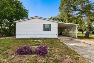 37913 Palmetto Palm Dr, Zephyrhills, FL 33542 - Photo 3