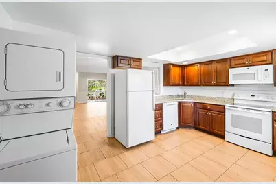 10360 Carrollwood Lane #212, Tampa, FL 33618 - Photo 17