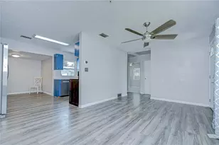 5325 8th Ave S, Gulfport, FL 33707 - Photo 5