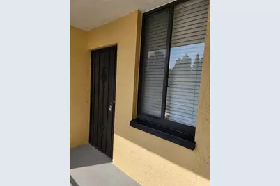 2424 W Tampa Bay Blvd #M-201, Tampa, FL 33607 - Photo 3