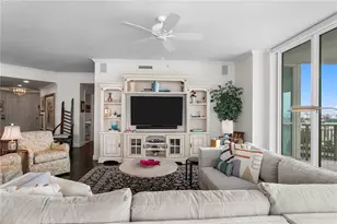 450 Knights Run Ave, Tampa, FL 33602 - Photo 17