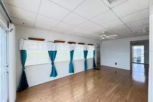 35151 Danny Dr, Zephyrhills, FL 33541 - Photo 9