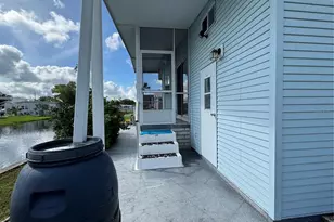35151 Danny Dr, Zephyrhills, FL 33541 - Photo 5