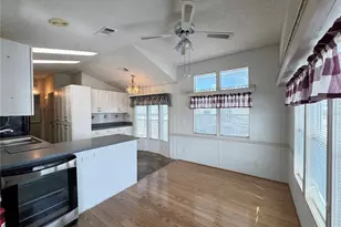 35151 Danny Dr, Zephyrhills, FL 33541 - Photo 13
