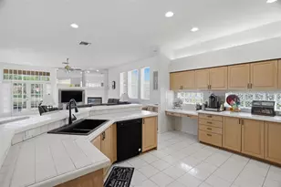3166 Sterling St, Tarpon Springs, FL 34688 - Photo 13