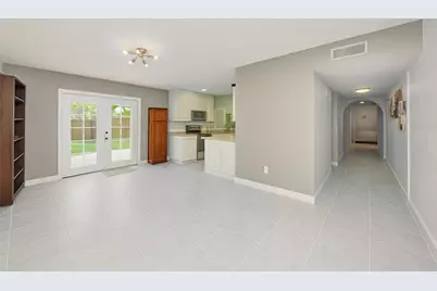 4107 Hudson Way, Tampa, FL 33618 - Photo 11