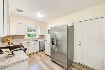 14079 Victoria Road, Largo, FL 33774 - Photo 11