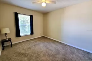 9870 Ashburn Lake Dr, Tampa, FL 33610 - Photo 17
