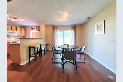 9870 Ashburn Lake Drive, Tampa, FL 33610 - Photo 5