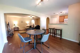 9870 Ashburn Lake Dr, Tampa, FL 33610 - Photo 5