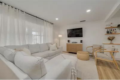 5271 35th Avenue N, Saint Petersburg, FL 33710 - Photo 5