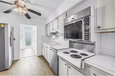 5729 13th Avenue N #102D, Saint Petersburg, FL 33710 - Photo 23