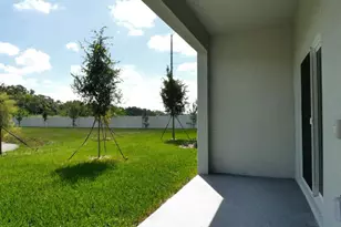2541 Sunray Venus Wy, Ruskin, FL 33570 - Photo 17