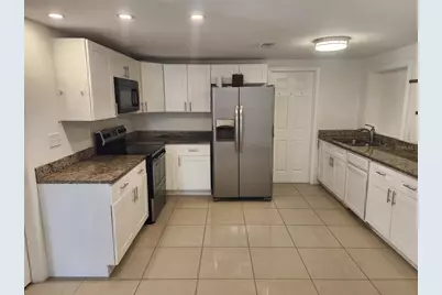8518 Woodlake Drive, Tampa, FL 33615 - Photo 5