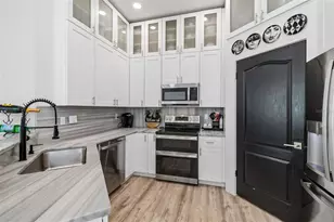 728 Coral Reef Dr, Tampa, FL 33602 - Photo 13