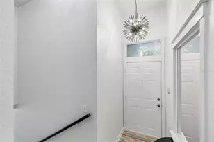 728 Coral Reef Dr, Tampa, FL 33602 - Photo 3