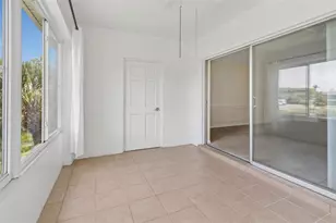 10344 Carrollwood Ln, Tampa, FL 33618 - Photo 19