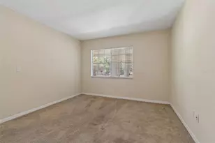 10344 Carrollwood Ln, Tampa, FL 33618 - Photo 35