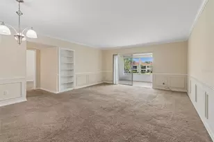 10344 Carrollwood Ln, Tampa, FL 33618 - Photo 11