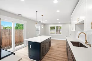 3610 28th St N, Saint Petersburg, FL 33713 - Photo 13
