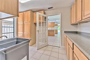 1704 Cape Bend Ave, Tampa, FL 33613 - Photo 41